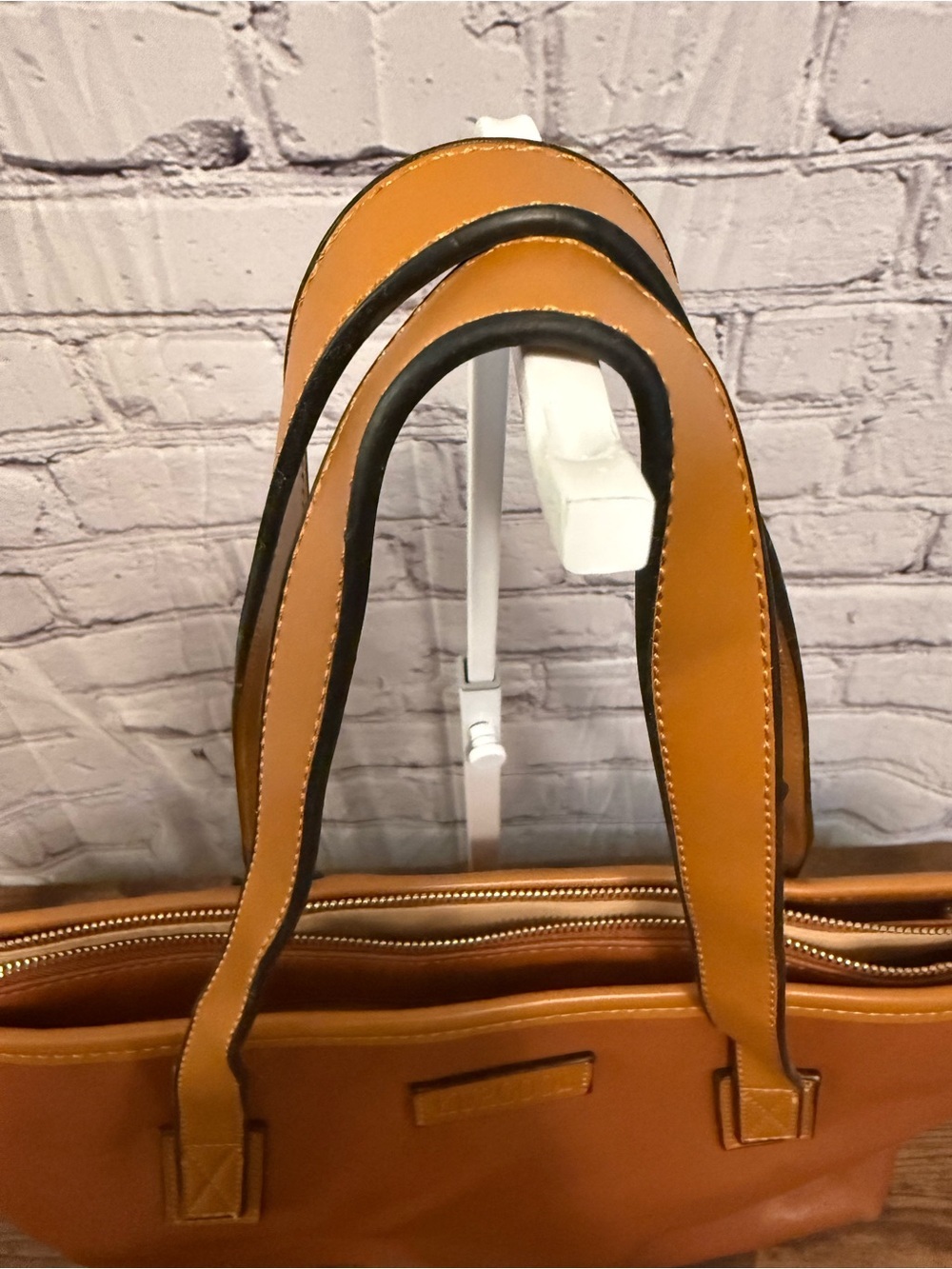 Kurgo Cognac Leather Tote with Honey Trim with wristlet pouch - Picture 3 of 13